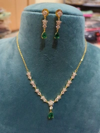 Elegant Diamond Copy  - Vz, green