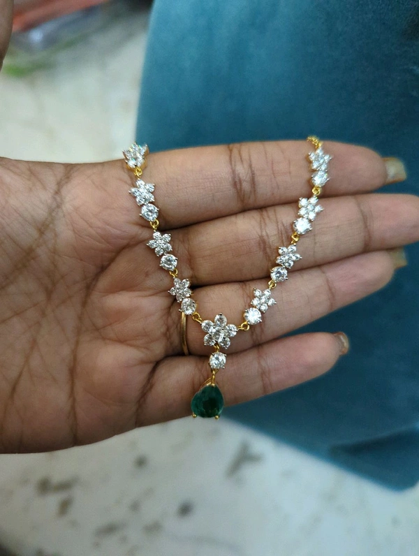 Elegant Diamond Copy  - Vz, green