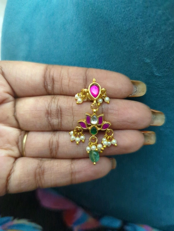 Beautiful Small Jadua Kundan Earrings - vz