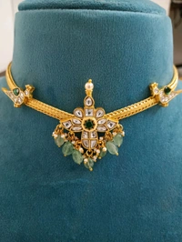 Jadau Kundan Naan Model - White