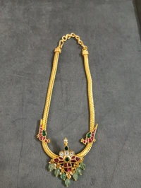 Jadau Kundan Naan Model - Red