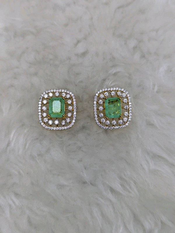 Premium Diamond Copy Stud - Vz, Snowy Mint