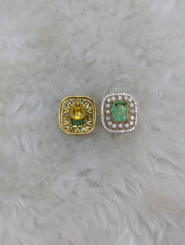 Premium Diamond Copy Stud - Vz, Snowy Mint