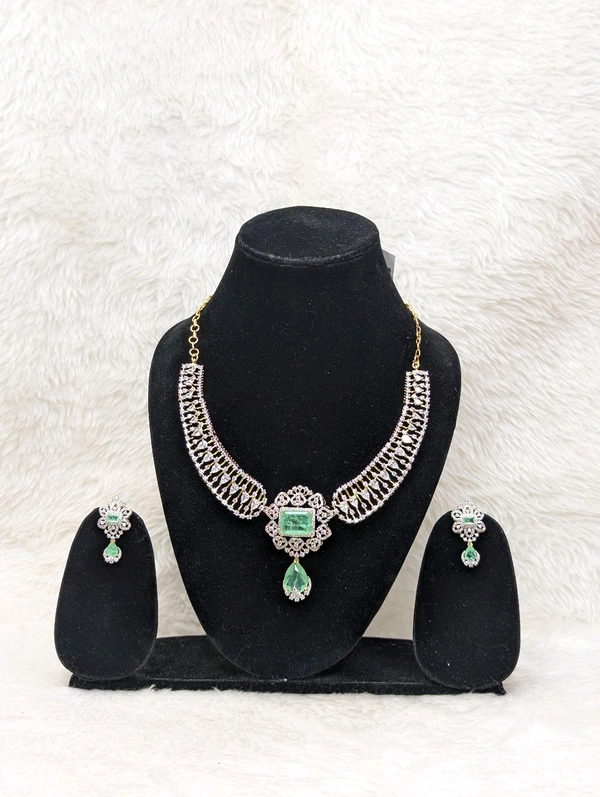 Premium Diamond Copy Neck Set - Vz, Snowy Mint