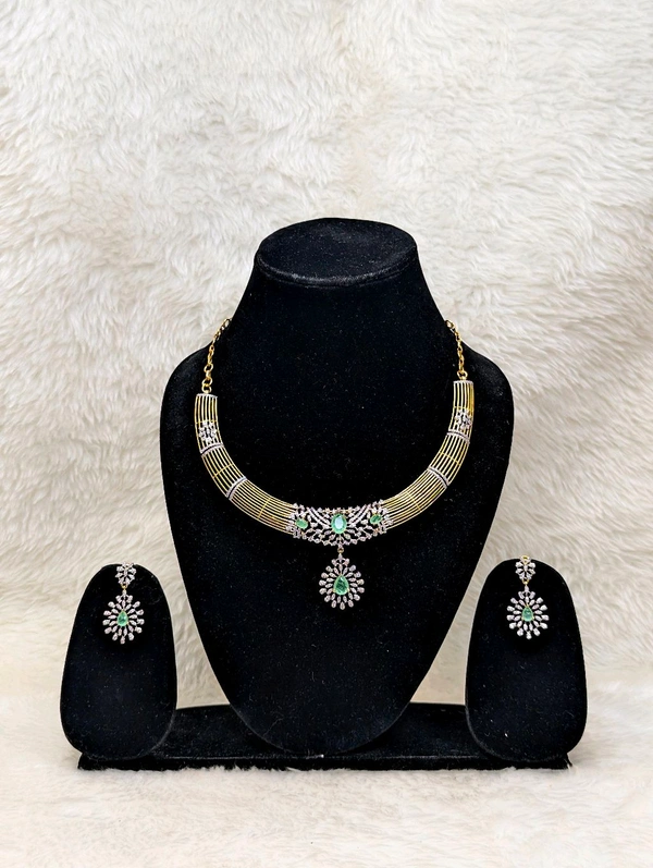 Premium Diamond Copy Neck Set - Vz, Snowy Mint