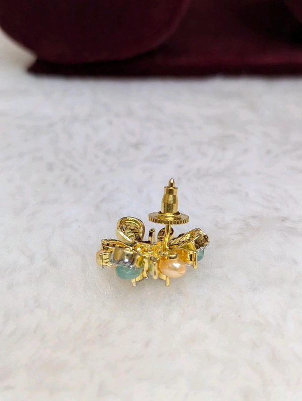 Premium Diamond Copy Neck Set With Studs - Vz