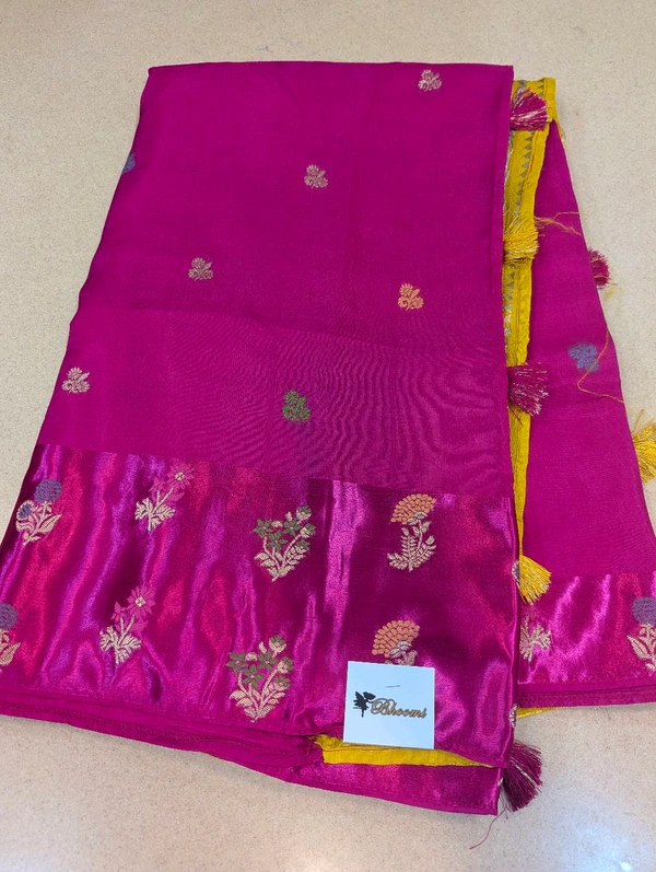 Pure Dola With Mushru Border  - pink