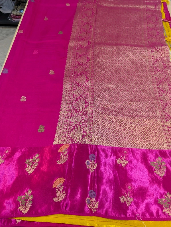 Pure Dola With Mushru Border  - pink