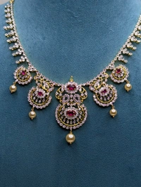 Diamond Copy Neck Set  - Vz, Red