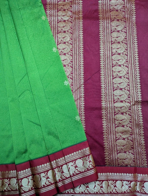 Soft Gadwal Pattu - Green