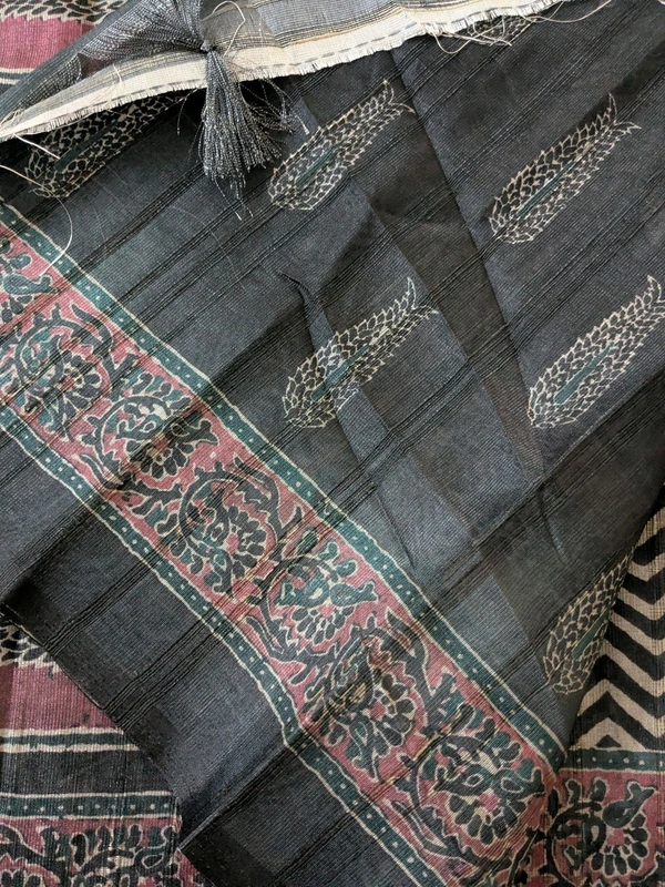 Soft Tusser Digital  - Black, VZ