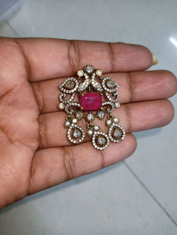 Victorian Pendant  - HD, Red