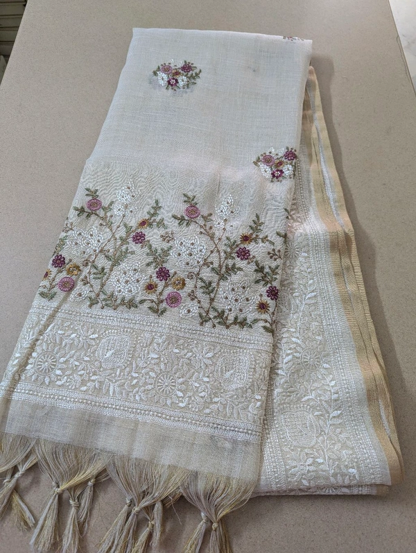 Designer Lenin With Embroidery  - Baja White 5, VZ