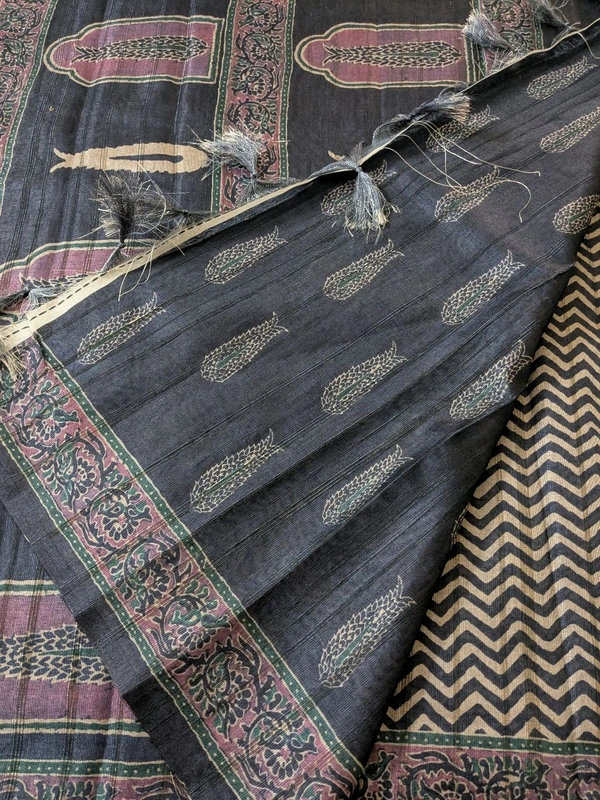 Soft Tusser Digital  - Navy Blue, VZ