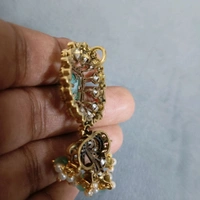 Victorian Pendant  - show mint