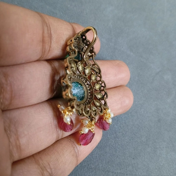 Victorian Pendant  - green