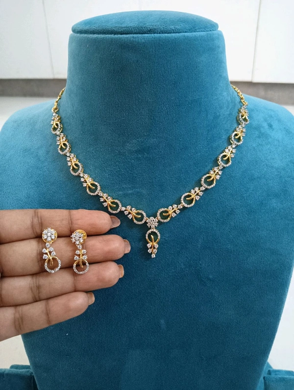 Diamond Copy Neckset