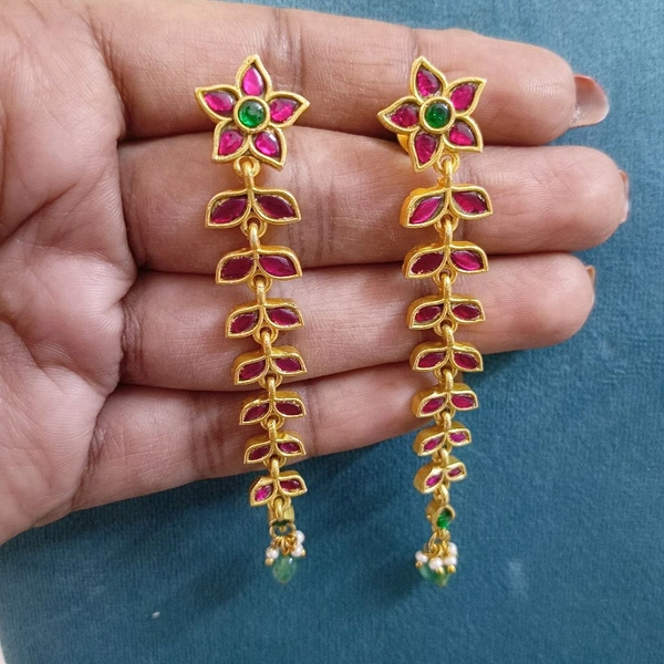 Jadua Kundan Earrings  - Ruby