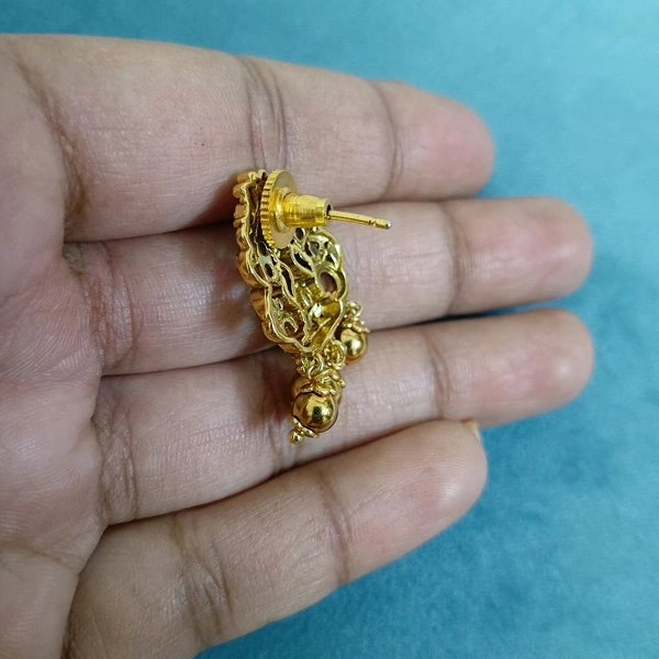 Pendant With Earrings 