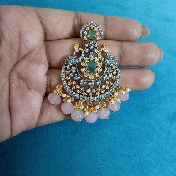 Victorian Pendant With Earrings 