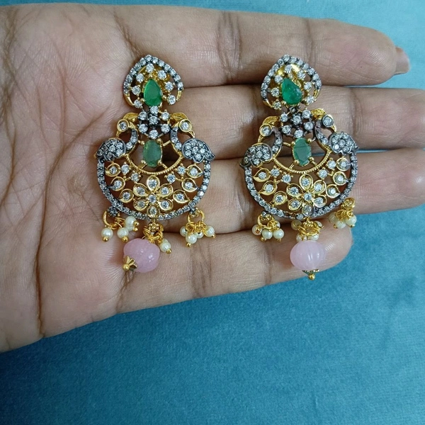 Victorian Pendant With Earrings 