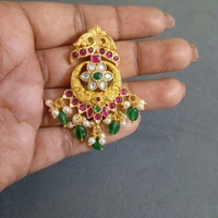 Jadua Kundan Pendant With Earrings 