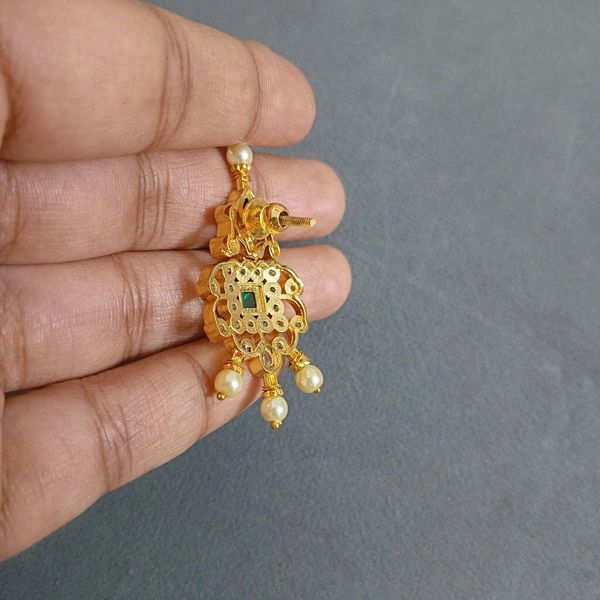 Polki Stone Pendant With Earrings 