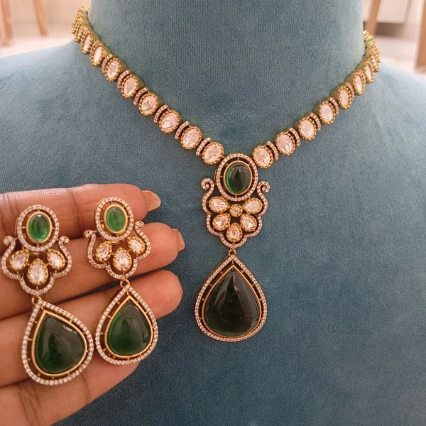 Victorian Set With Mossanites - HD