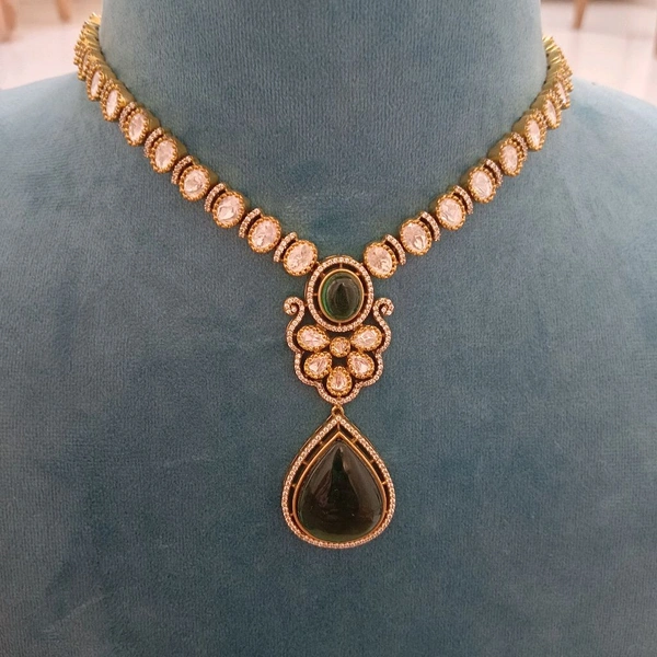 Victorian Set With Mossanites - HD