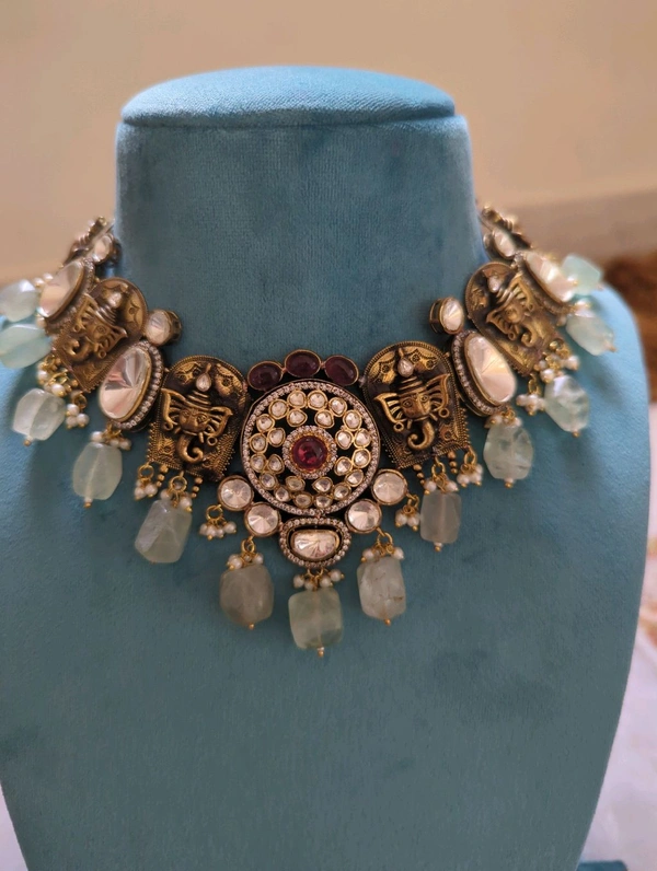 NECK SET WITH EAR RING