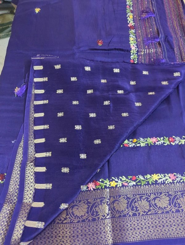 dola hand work - Electric Violet