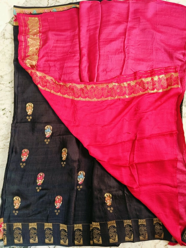 Mushru Designer - Black