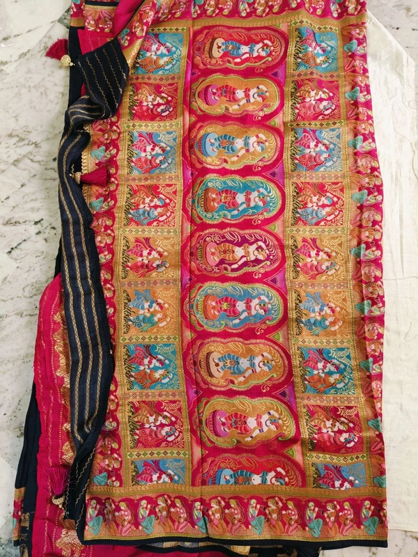 Mushru Designer - Black