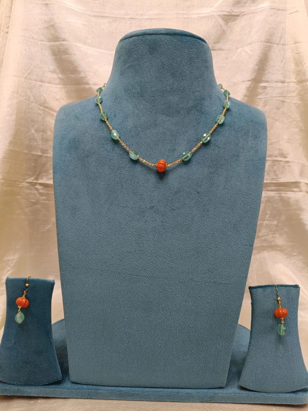 Real Cz s With Pumpkin Coral  - sea blue