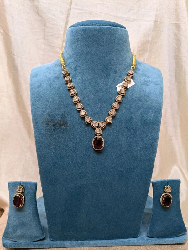 Real Mossonite Victorian Set - Maroon