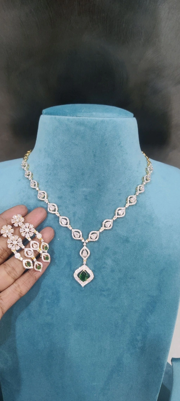 Gj Polish Stones Neck Set - Green