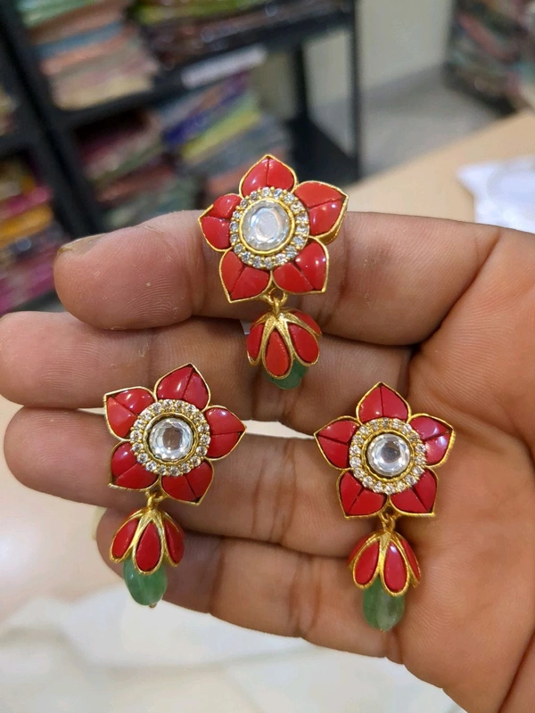 Coral Pendent Set - Red