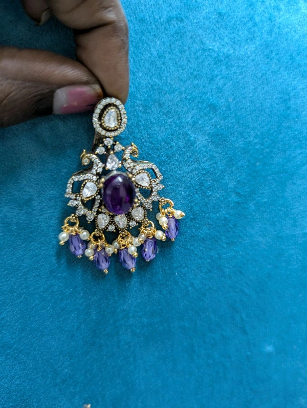 Victorian Pendant  - violet, HD
