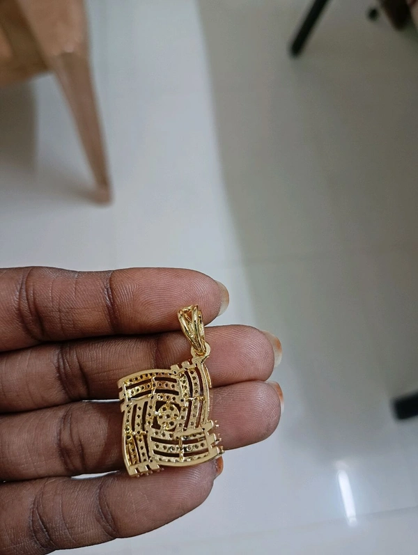 Diamond Replica Pendant With Eartops 