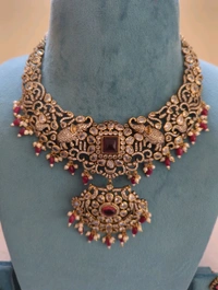 victorian neckpiece