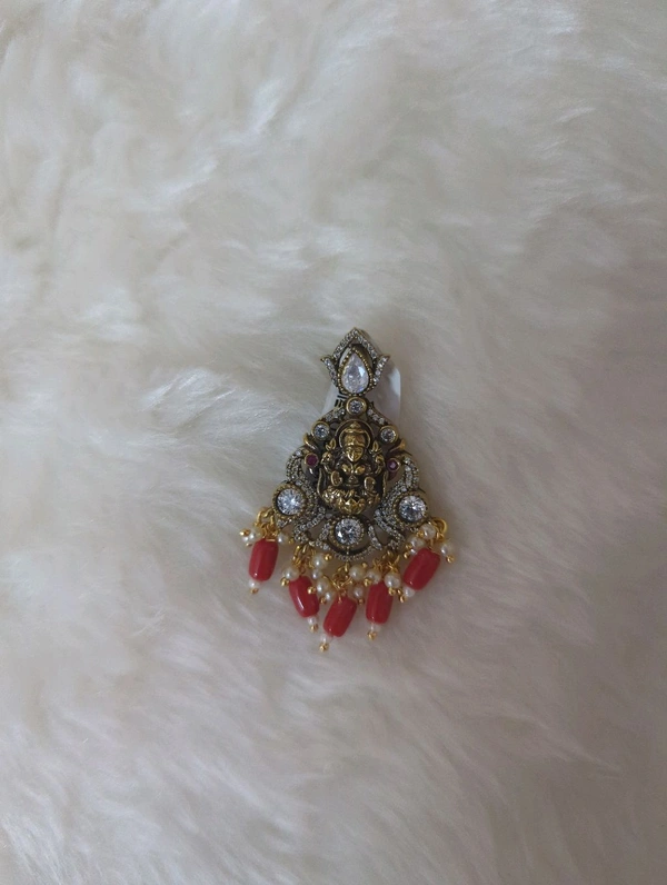 VICTORIAN PENDENT