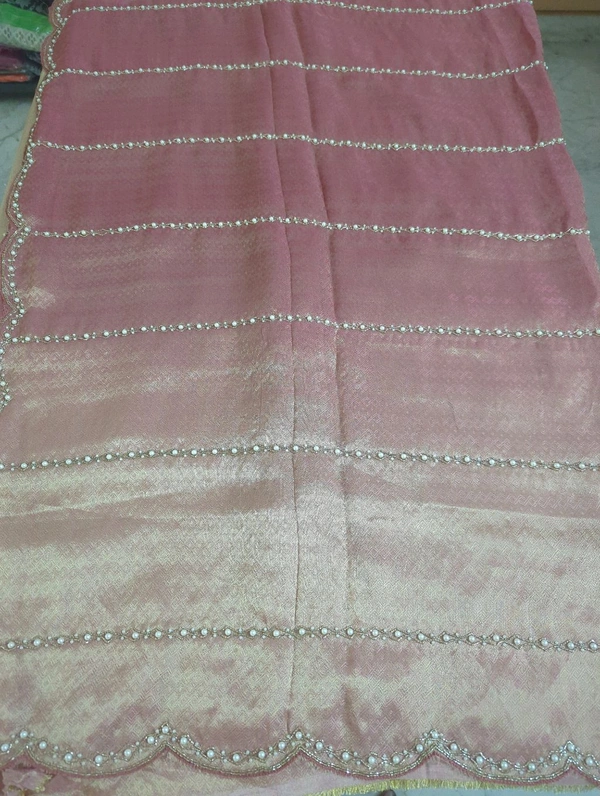 pure tissue hand work