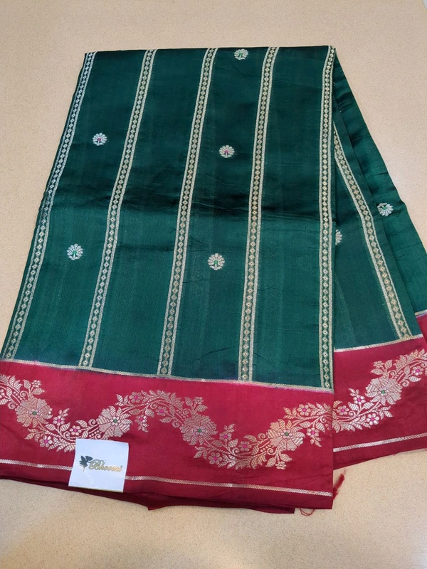 pure raw mango - Dark green