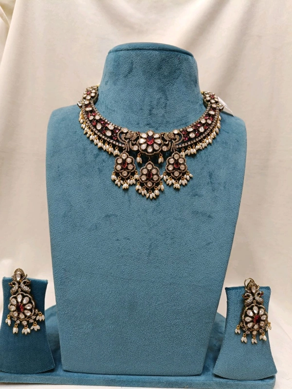 real mossonite - Red