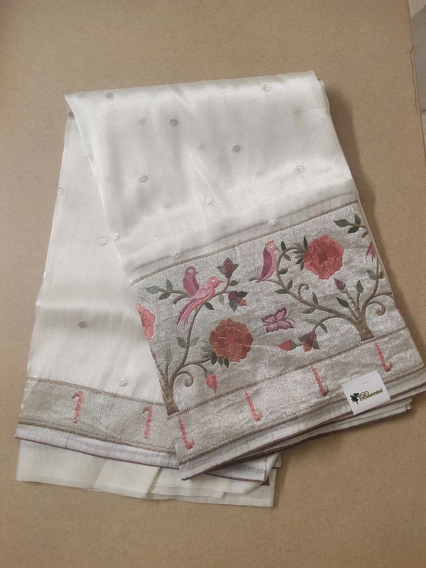 TISSUE DESIGNER - White