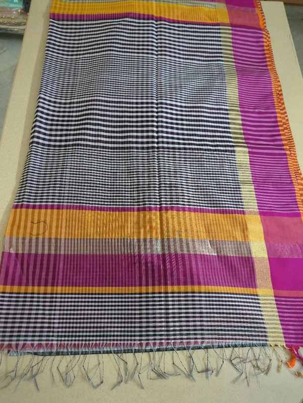 Pure Handloom Maheswari - Black with Pink