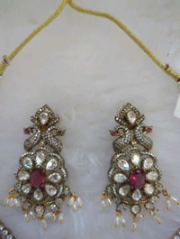 NECK SET WITH EAR RING - Red