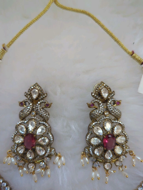 NECK SET WITH EAR RING - Red
