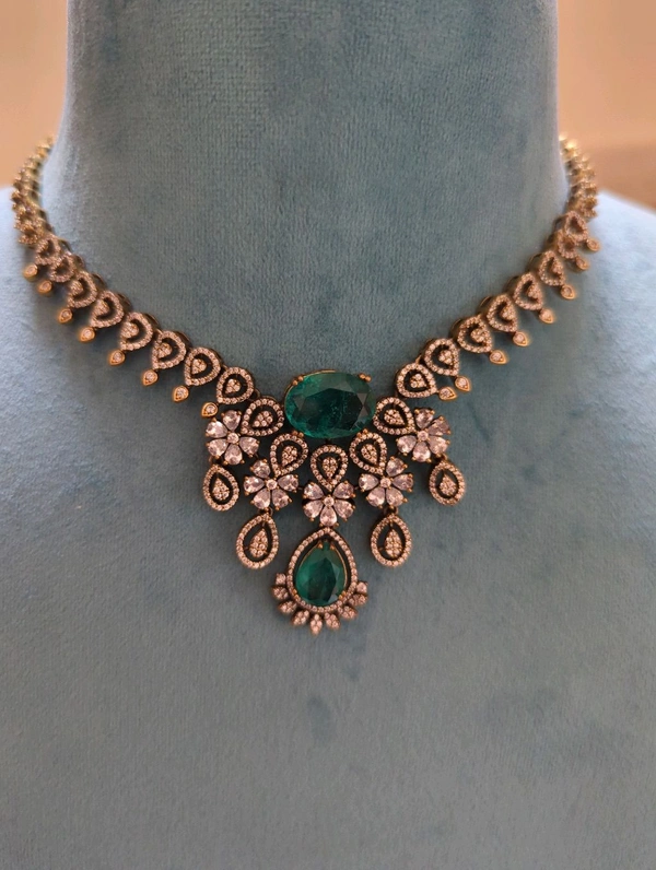 victorian neckpiece - Eastern Blue