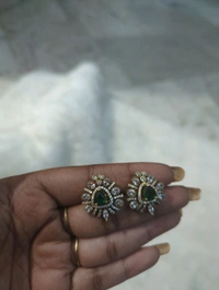 Victorian Earstuds - Green